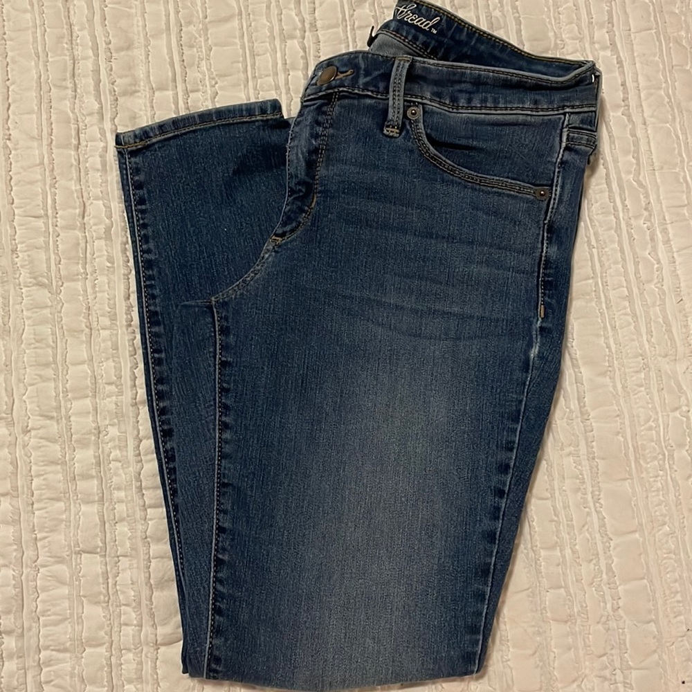 Universal Thread Medium wash Skinny jeans